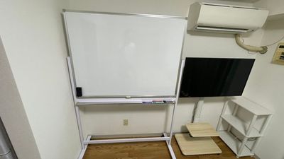 便利なホワイトボードも！ - StarPathSpace船橋｜駅徒歩5分・綺麗な多用途室 StarPath Space 船橋駅北口徒歩5分・綺麗な多用途室の設備の写真