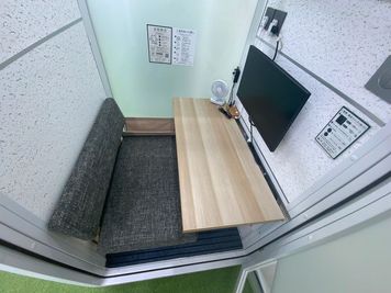 高田馬場駅徒歩1分!鍵付き防音個室でWeb会議・スピーカー利用OK 仕事・勉強に集中できます - 高田馬場 by I・SPACE