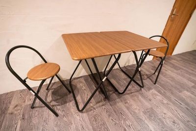 折りたたみテーブル・椅子(無料レンタル品：オプション、常設の丸椅子も有り) - Studio Unius（スタジオユニアス）渋谷店 B203スタジオの設備の写真
