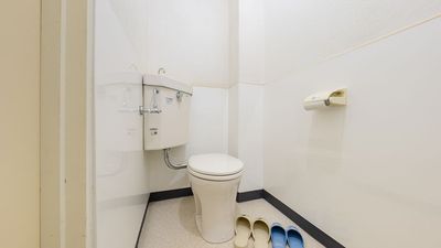 室内に専用トイレがございます - STUDIO HIBIKI 小岩 ダンス・ヨガスタジオの設備の写真