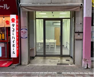 ブース正面 - 横浜橋商店街ブース 横浜橋商店街レンタルブースの入口の写真