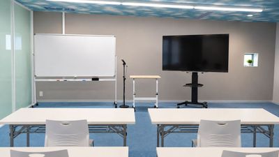 山の上Base ヨガ・ピラティス・会議・教室などに使えるレンタルルームの室内の写真