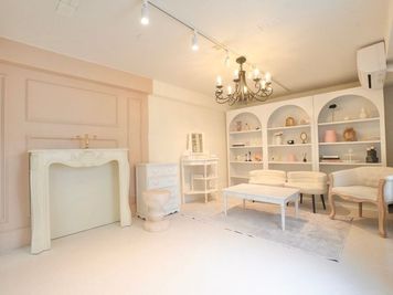 ホワイト×ピンクの空間です🐇🎀 - milk studio 日本橋店 ピンク・クラシック🩰🪽の室内の写真