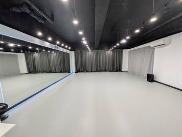 レンタルスタジオ大橋南の室内の写真
