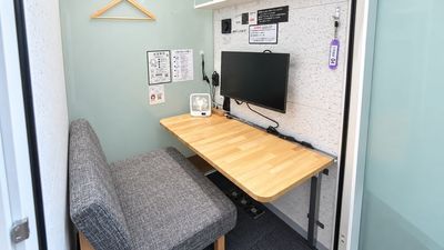神保町駅より2分 鍵付き防音個室 24H営業 テレワーク・web会議・イヤホン不要・スピーカーOK・各種充電設備完備・ブース06 - いいオフィス神保町 by I・SPACE