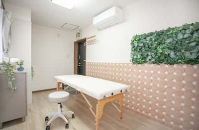 レンタルサロン KOMOREBIこもれび 神楽坂 レンタルサロン KOMOREBI こもれび 神楽坂の室内の写真