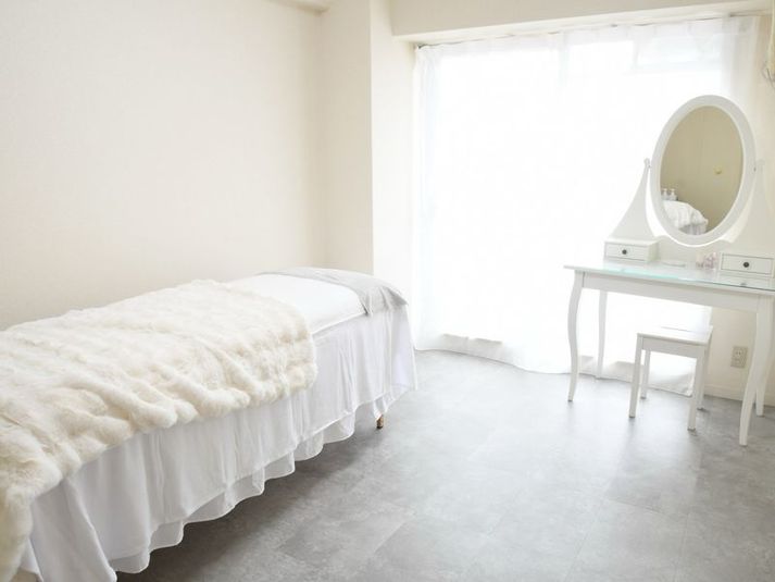 Maison de S  Maison de S｜美容施術向け完全個室レンタルサロンの室内の写真