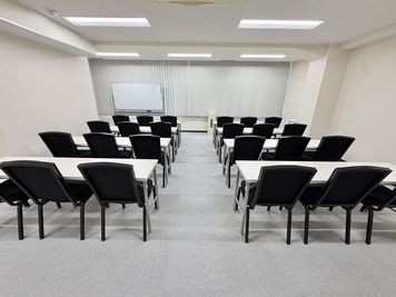 【TKP上野駅前ビジネスセンター】【上野駅から徒歩2分】3名掛け24名収容可能な会議室! - TKP上野駅前ビジネスセンター