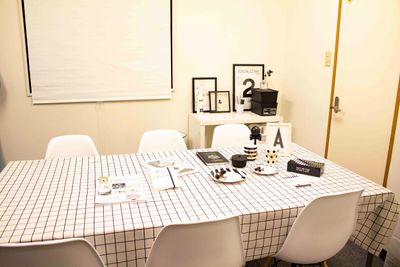 ドリームビズ新橋 ３階会議室の室内の写真