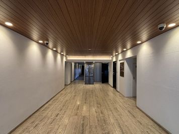 neon dance studio  ダンス用レンタルスタジオ の入口の写真