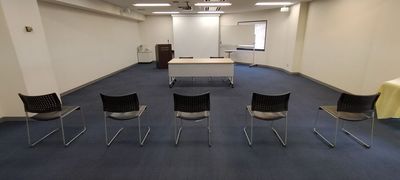 面接やオーディションのイメージ - SMG/四ツ橋・サンワールドビル 【アイドル特典会プラン】SMG貸し会議室サンワールドビル1号室の室内の写真