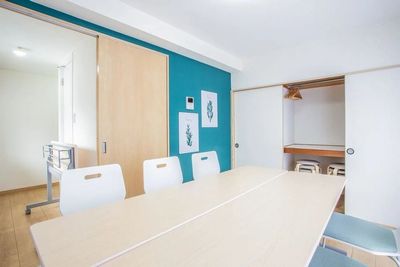 東新宿会議室の室内の写真