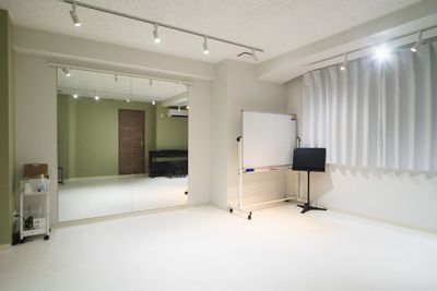 三軒茶屋駅5分 リノリウム 防音室で静か 24時間いつでも利用できるダンススタジオ - スタジオディライツ三軒茶屋