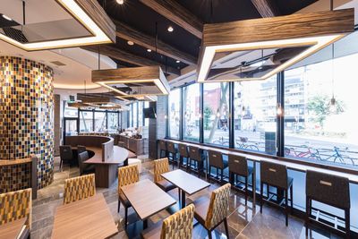 十三駅徒歩2分！Wi-Fi・電源完備♪ドリンクバー飲み放題の快適イートインスペース - room CAFE 十三店