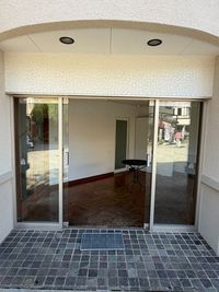 本町１丁目レンタルテナントの入口の写真