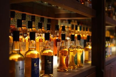 BAR - 芝公園BAR新海 お城の中のようなオーセンティックBAR｜芝公園BAR新海の室内の写真