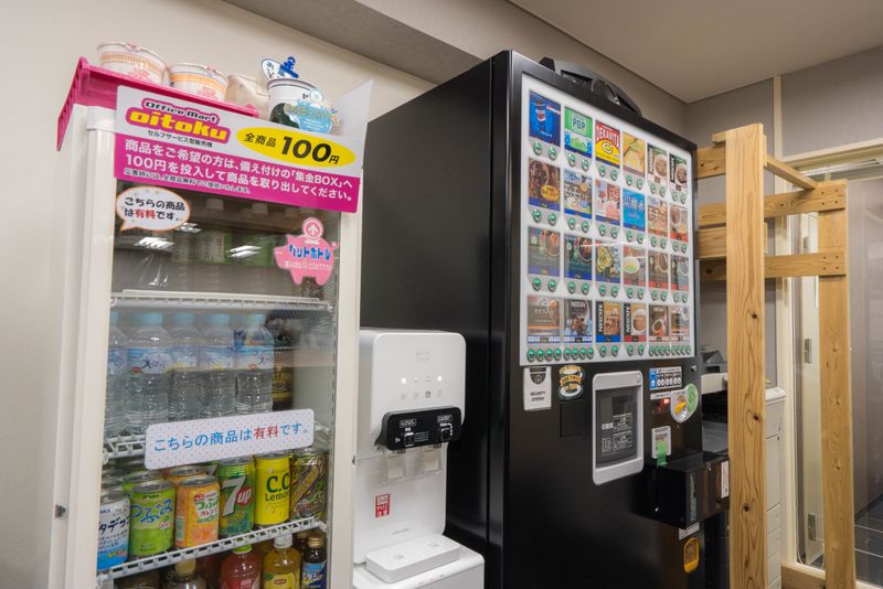 B13（定員8名）会議室 - ベイシズ福岡・博多駅前貸会議室