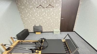 RAVI Pilates & Beauty ピラティス個室 ルーム1の室内の写真