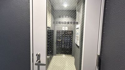 【ポストコーナー入口】 - TIME SHARING MID POINT 学芸大学 4-18の設備の写真