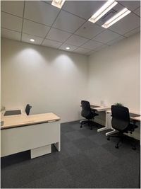 Regus オフィススペース（個室）｜落ち着いた環境で使える独立型ワークスペース - リージャス会議室 横浜ブルーアベニュー