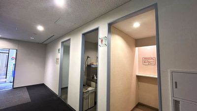 【女子トイレは共有部にございます】 - TIME SHARING MID POINT 六本木 5-44の設備の写真