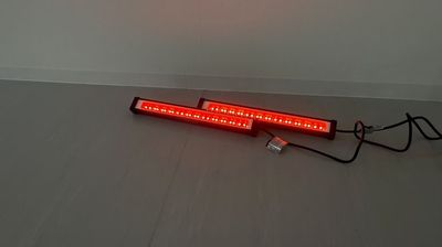 ＬＥＤバー（赤）。照明の色で雰囲気を変えられます。 - KYOTO撮影スタジオStar ダンス・ヨガ練習プランの設備の写真