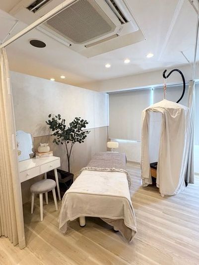 share salon enn. 堀江のリラク・エステ・整体向けレンタルサロン（よもぎ蒸しあり）の室内の写真