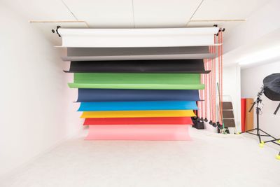 バックペーパーは全9色。もちろん料金は無料です。ご自由にお使いくださいませ！ - Studio AS 写真・動画撮影スタジオ【studio As】五反田の設備の写真