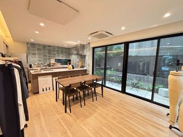 両国駅チカにある調理が可能なキッチン付きスペースです✨
撮影利用も可能となります📸 - MYROOM space 両国001 MYROOM space 両国001｜キッチン🍳撮影📸の室内の写真