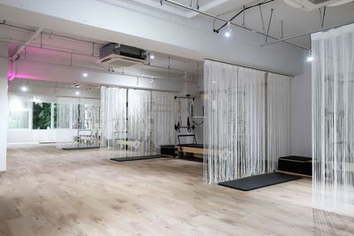 sr pilates studio 関内 【早朝プラン】マシンピラティスレンタルスタジオ 関内店ブース②の室内の写真