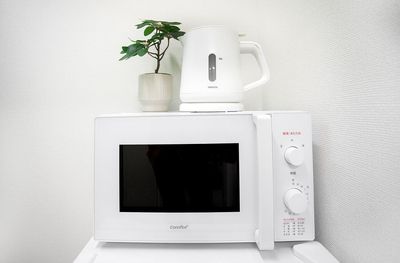 電子レンジ、ケトル - KS14　目黒会議室 目黒駅徒歩3分!最大50名65㎡/会議室/セミナー/研修/懇親会の設備の写真