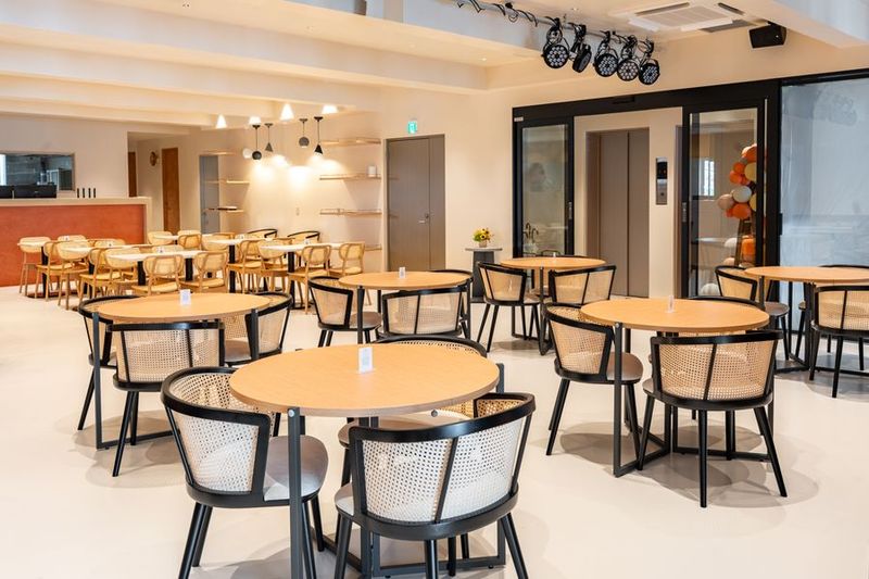 AWAKENING CAFE TOKYO 【オープン記念50%割引]】AWAKENING CAFE の室内の写真