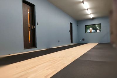 富山市上野、約30坪の広々スペース。ヨガ・ピラティス・ダンスのレッスンや練習に - タンクジム