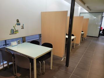 仕切り有り!1~4名様作業用フリースペース - AS OFFICE博多