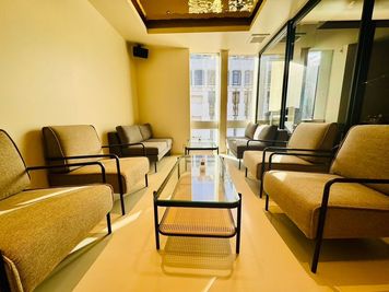AWAKENING CAFE TOKYO 【オープン記念50%割引]】AWAKENING CAFE の室内の写真