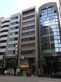 近商ビル外観 - SMG/ 四ツ橋・近商ビル 【夜間の勉強会・セミナー】SMG貸し会議室近商ビル6階B室の外観の写真