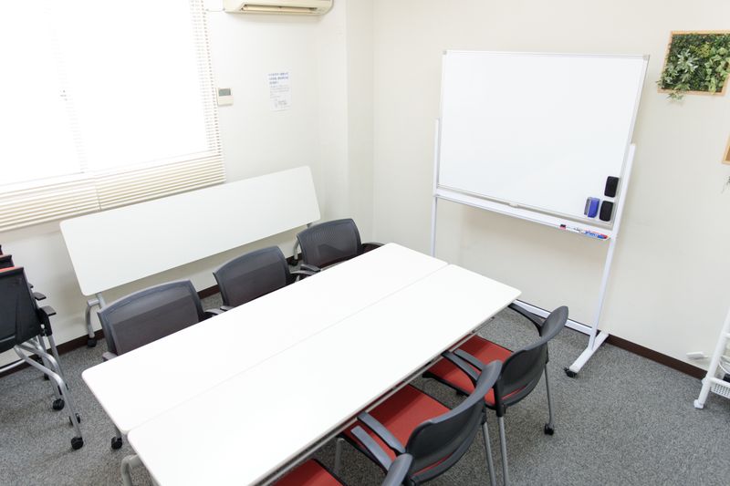 貸し会議室 - みーてぃんぐすぺーす本町