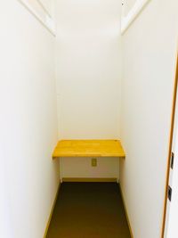 パーティーピーポー テレワークスペース（E2)の室内の写真