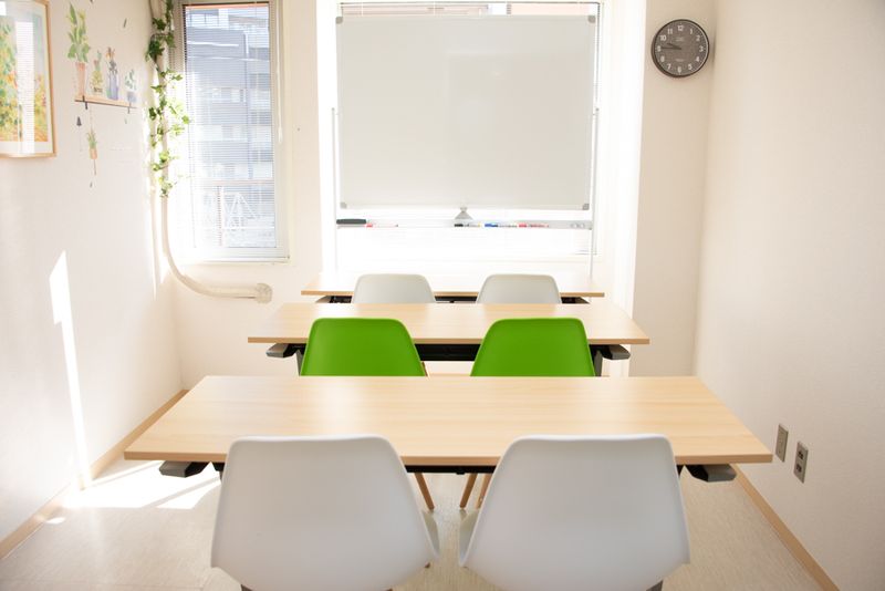 リーフ - エキ前会議室