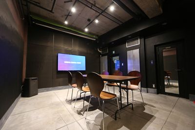 会議用レイアウト - 渋谷クリエイティブスタジオ STUDIOの室内の写真