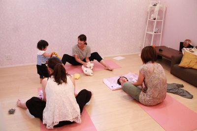ＳＡＬＯＮ　Ｍａｇｅｎｔａ サロンスペースの室内の写真