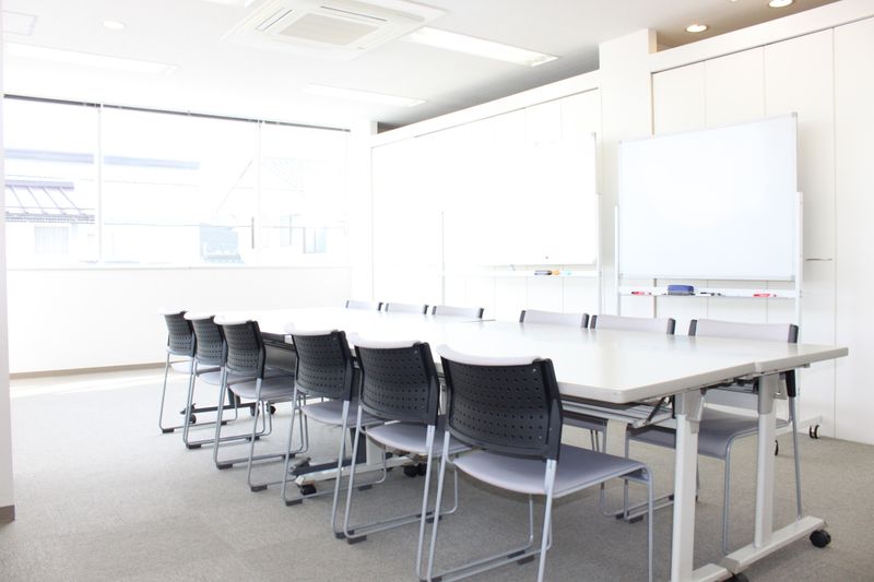 貸し会議室 - レンタルスペースどっとこむ