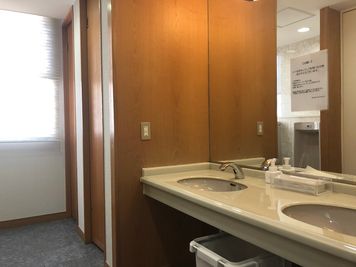 化粧室（男女別） - 四ツ谷ビジネスラウンジ（六番町） 会議室01のその他の写真