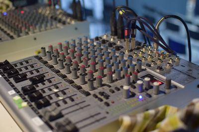 音響操作卓 - CLEOスタジオ マルチメディアスペースの設備の写真