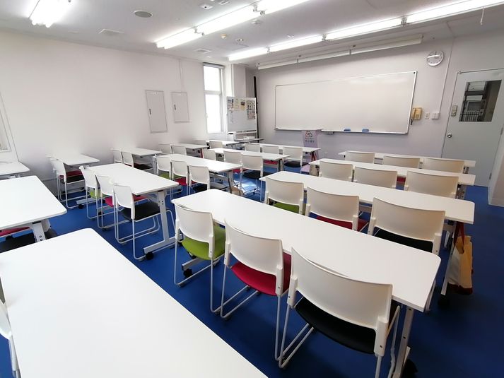 泉崎501会議室[定員40+α] - みんなの貸会議室　那覇泉崎店