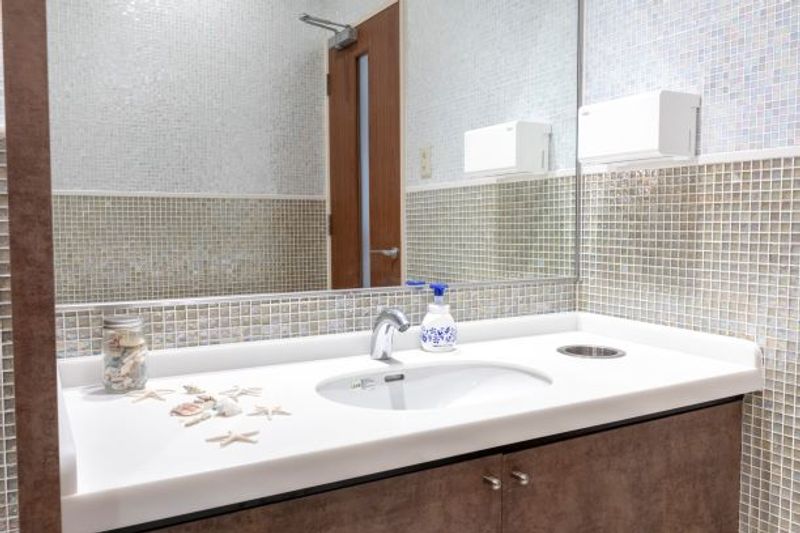 最大32名用セミナールーム - BIZcomfort神戸元町