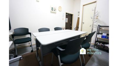 【新宿スマート会議室】 新宿スマート会議室の室内の写真