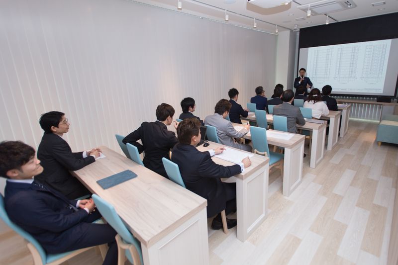 カンティーナ会議室 会議室(10)の室内の写真