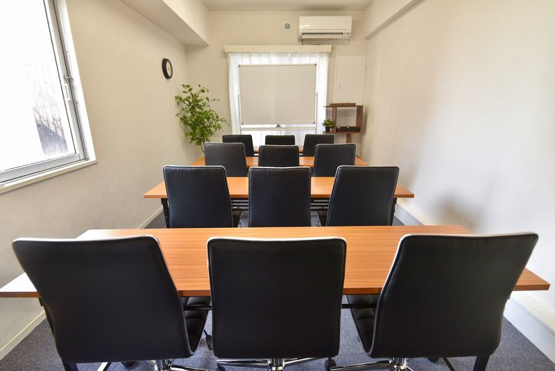 貸し会議室 - エキチカ会議室モカ