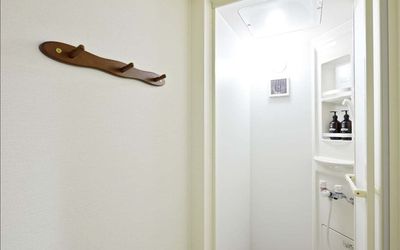 ゲストハウス小野家 モダンデザイン和室の室内の写真